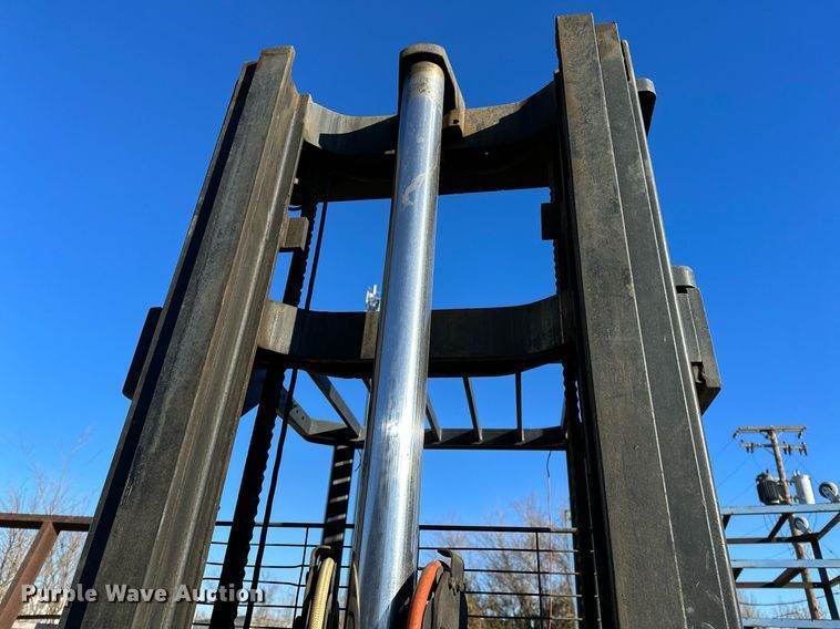 image for item LK9756 Clark NP 300-40 order picker