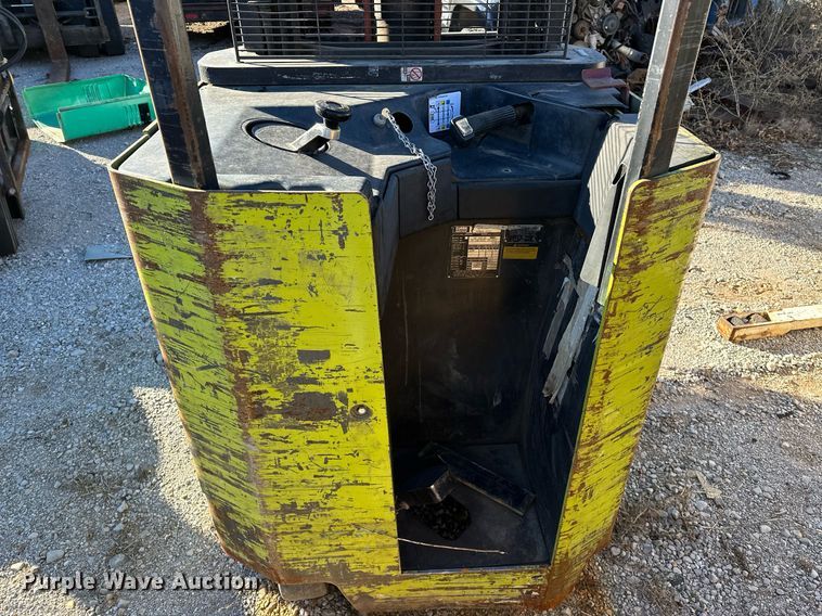 image for item LK9756 Clark NP 300-40 order picker