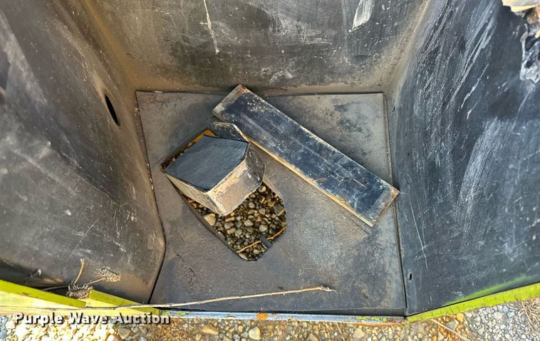 image for item LK9756 Clark NP 300-40 order picker