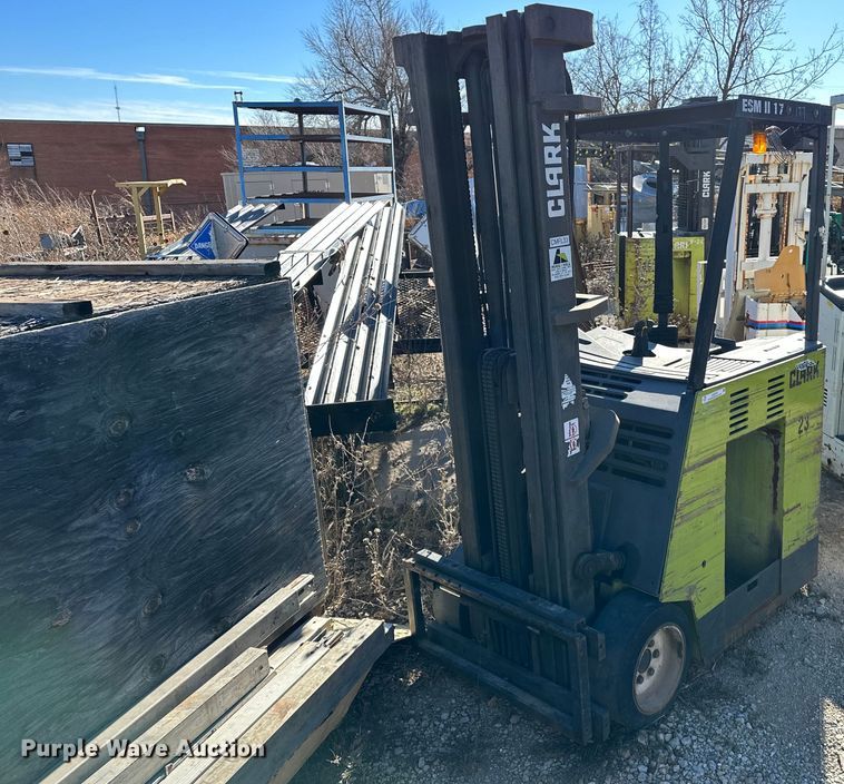 image for item LK9757 Clark ESMII-17 order picker