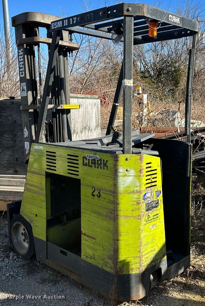 image for item LK9757 Clark ESMII-17 order picker