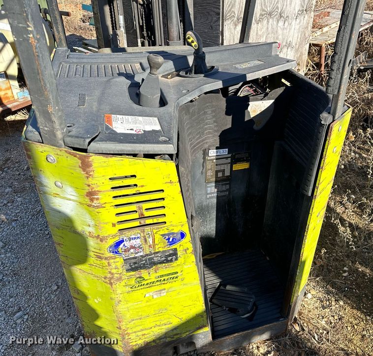 image for item LK9757 Clark ESMII-17 order picker