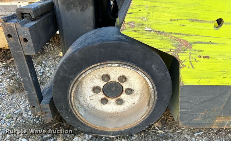 image for item LK9757 Clark ESMII-17 order picker