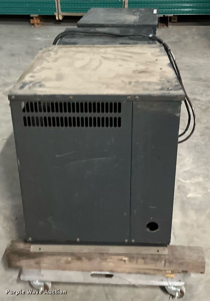 image for item LK9761 (4) forklift battery chargers 