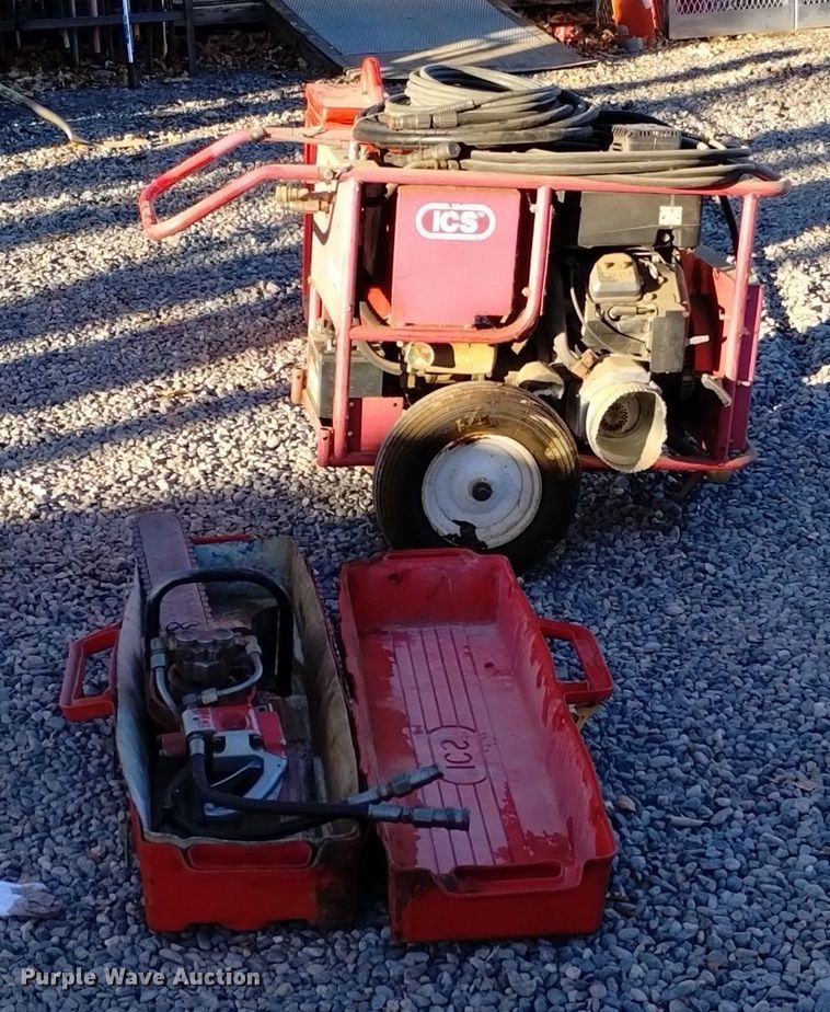 image for item LN9912 ICS hydraulic chainsaw 