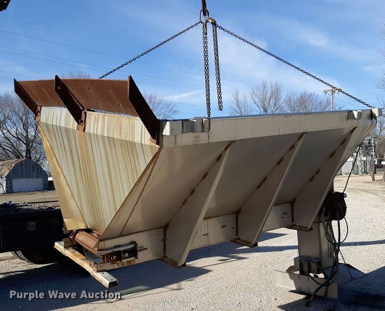 image for item LY9036 Flink spreader