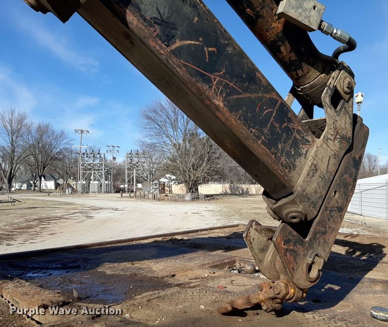 image for item LY9037 1999 Freightliner FL70 crane truck