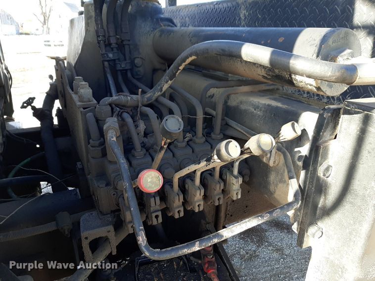 image for item LY9037 1999 Freightliner FL70 crane truck