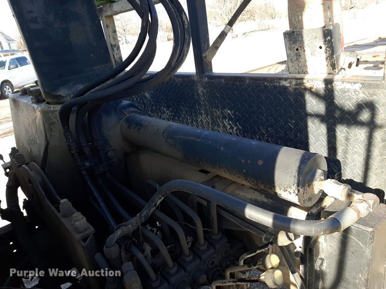 image for item LY9037 1999 Freightliner FL70 crane truck