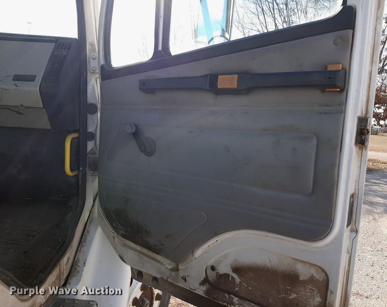 image for item LY9037 1999 Freightliner FL70 crane truck