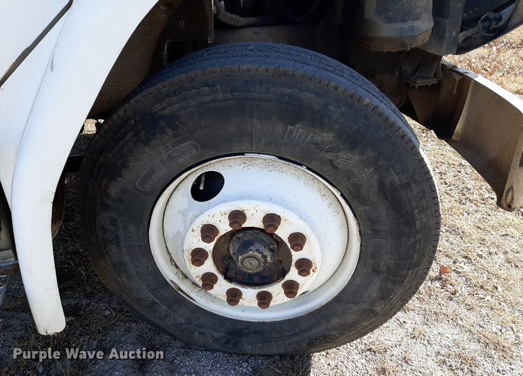 image for item LY9037 1999 Freightliner FL70 crane truck