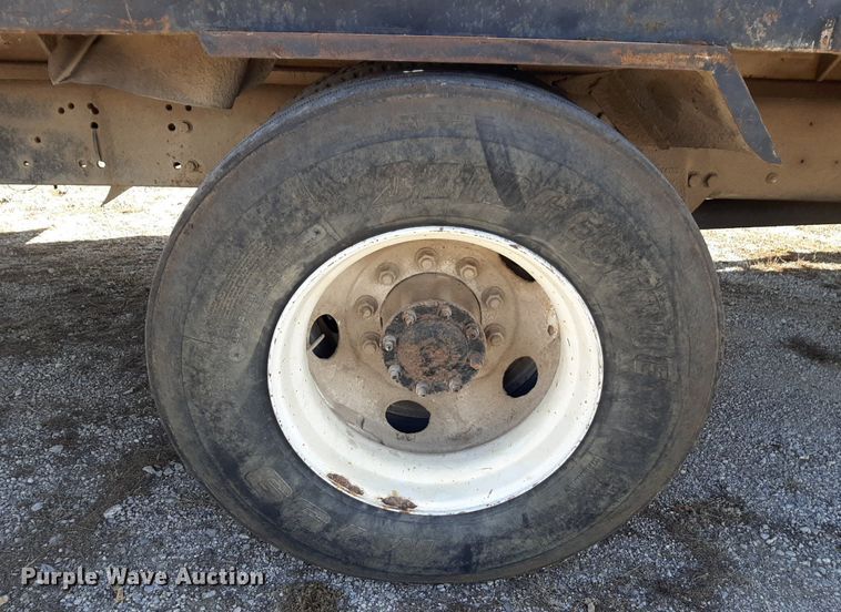 image for item LY9037 1999 Freightliner FL70 crane truck