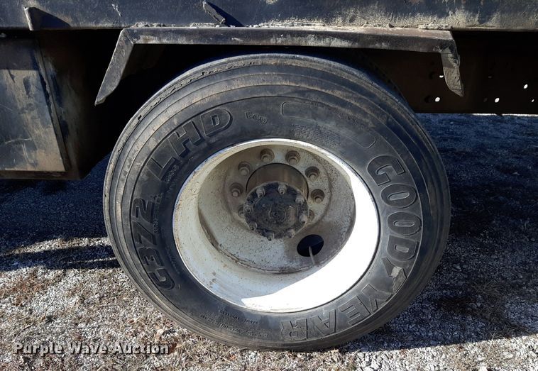 image for item LY9037 1999 Freightliner FL70 crane truck