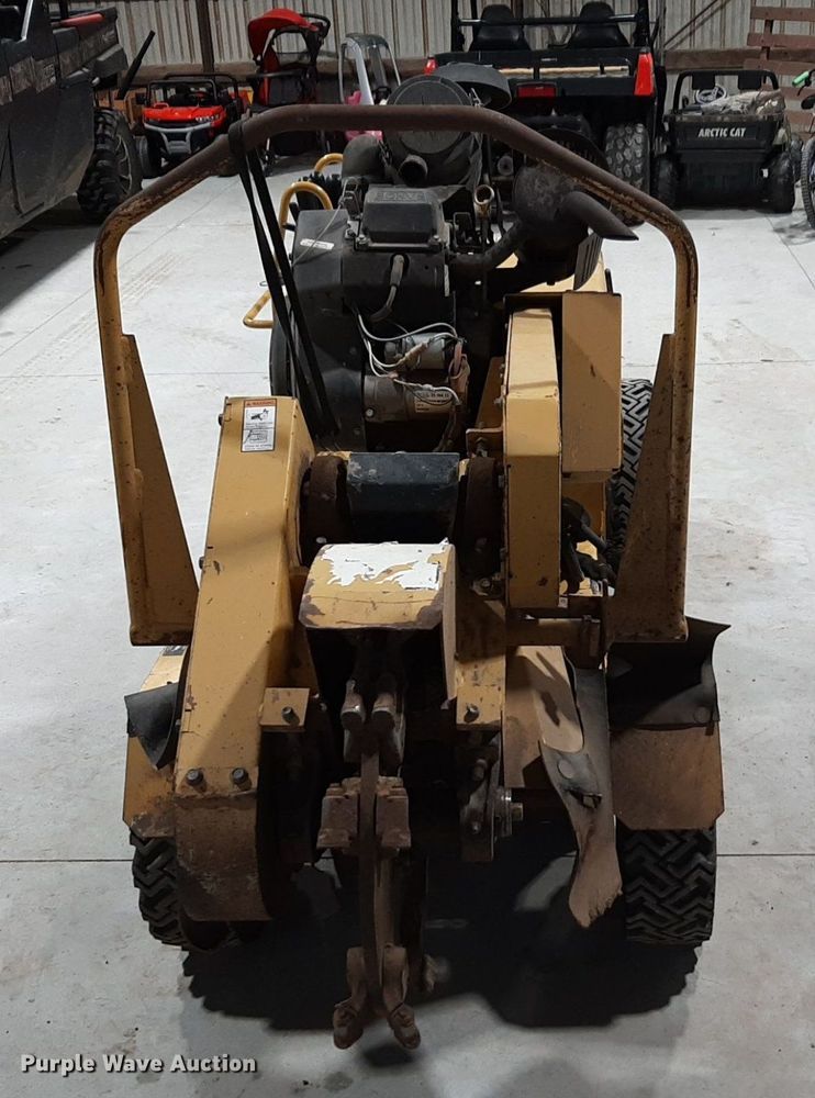 image for item LY9039 2013 Vermeer SC252 stump grinder