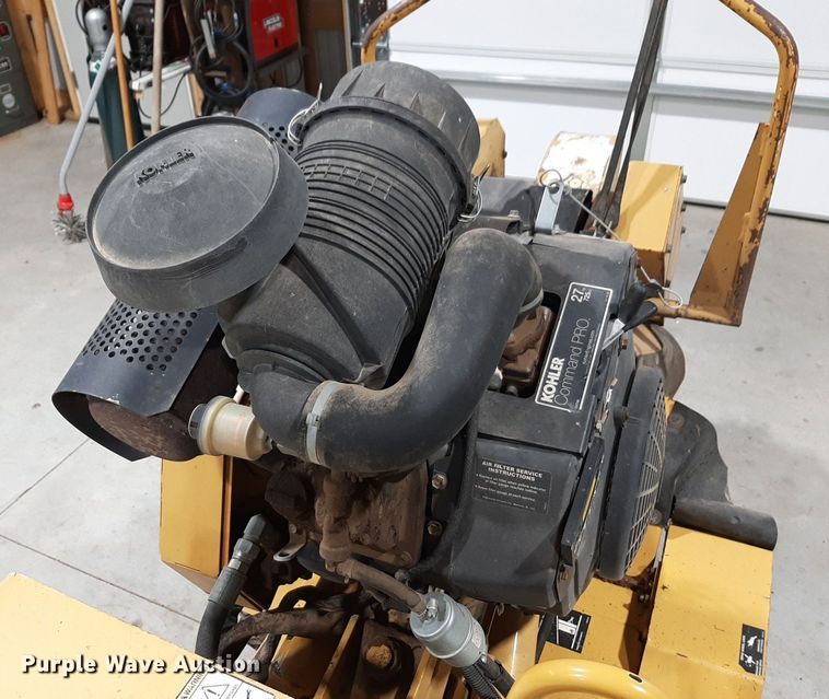 image for item LY9039 2013 Vermeer SC252 stump grinder