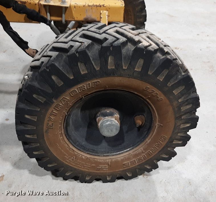 image for item LY9039 2013 Vermeer SC252 stump grinder