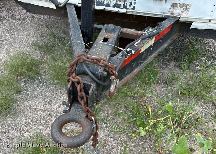 image for item MQ9398 1992 Haulmark enclosed cargo trailer