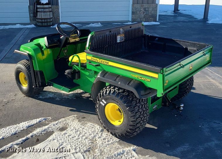 image for item MQ9573 John Deere Gator TS utility vehicle