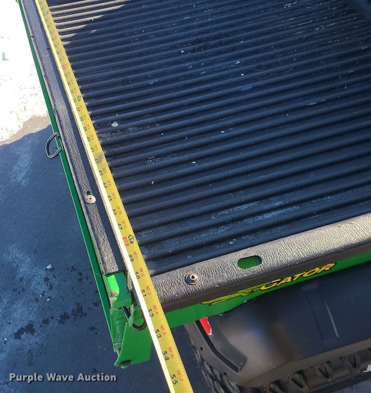 image for item MQ9573 John Deere Gator TS utility vehicle