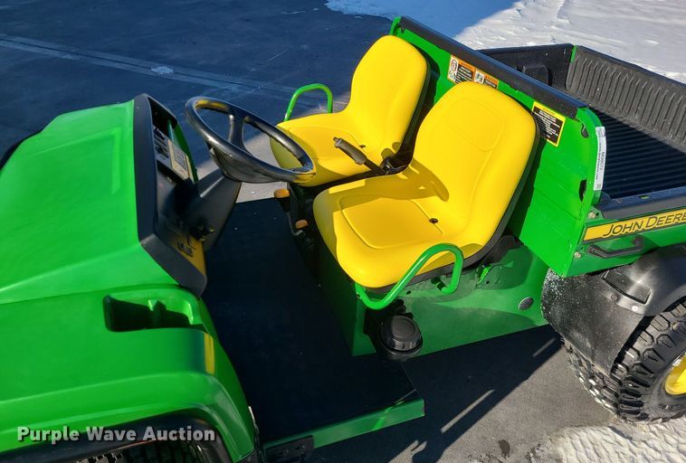 image for item MQ9573 John Deere Gator TS utility vehicle