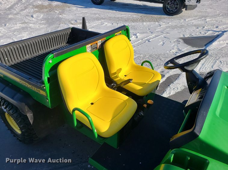 image for item MQ9573 John Deere Gator TS utility vehicle