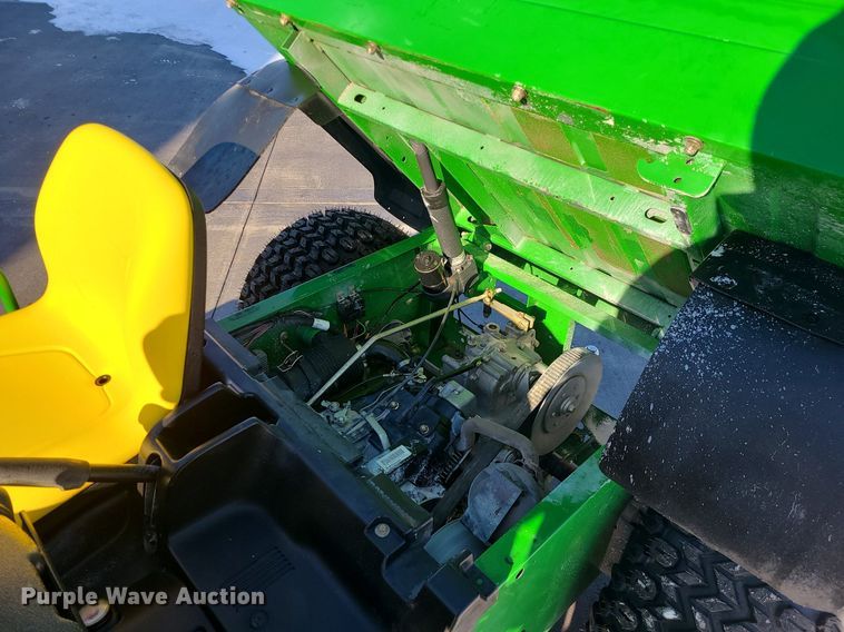 image for item MQ9573 John Deere Gator TS utility vehicle