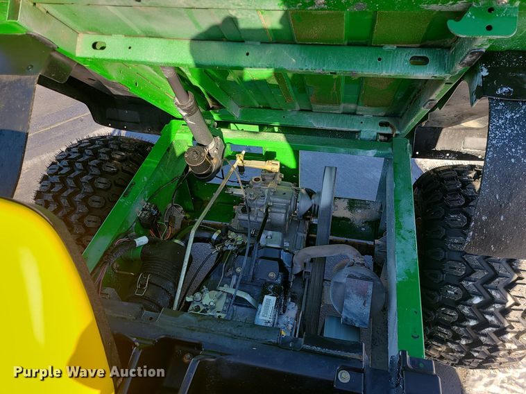 image for item MQ9573 John Deere Gator TS utility vehicle