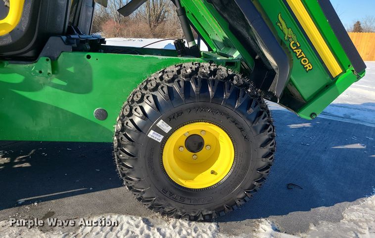 image for item MQ9573 John Deere Gator TS utility vehicle