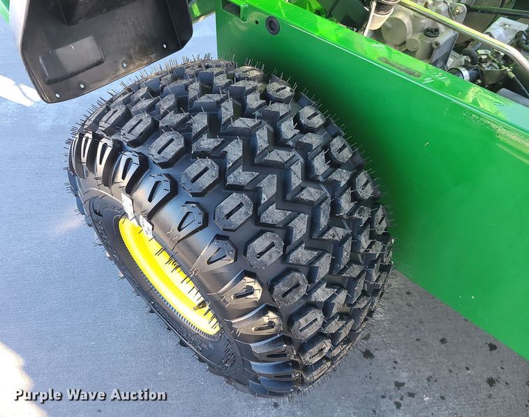 image for item MQ9573 John Deere Gator TS utility vehicle