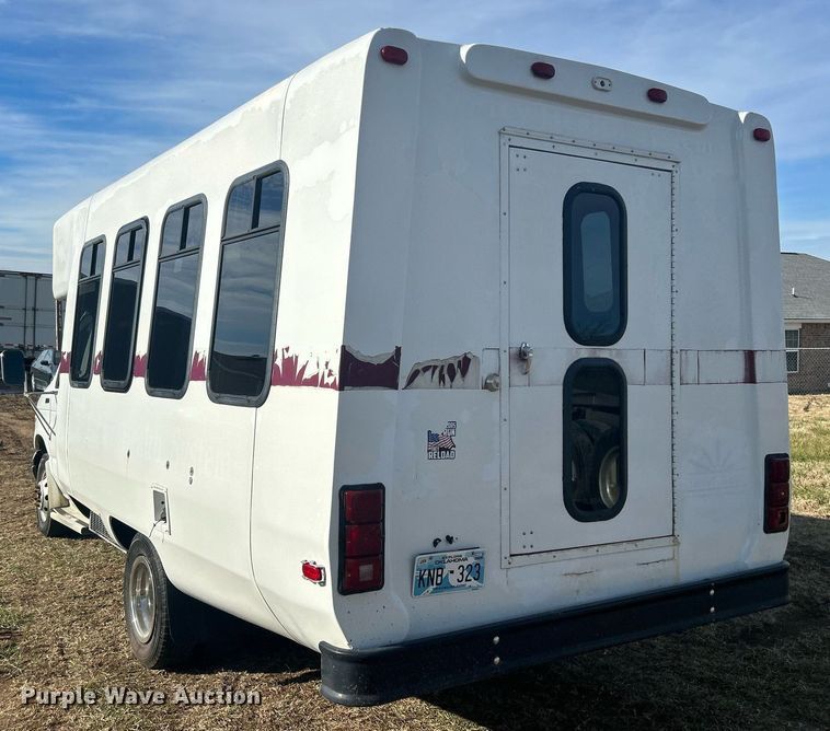 image for item NB9298 1998 Ford  E350 shuttle bus