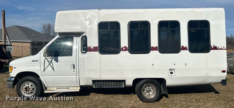 image for item NB9298 1998 Ford  E350 shuttle bus