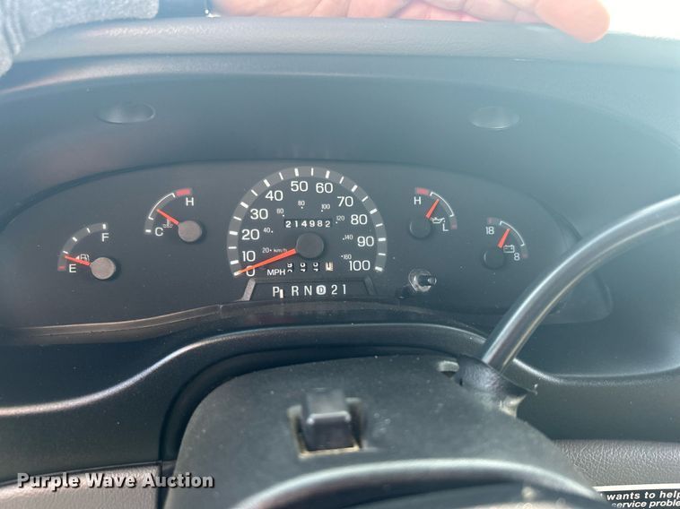 image for item NB9298 1998 Ford  E350 shuttle bus