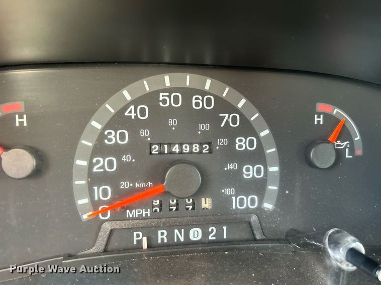 image for item NB9298 1998 Ford  E350 shuttle bus