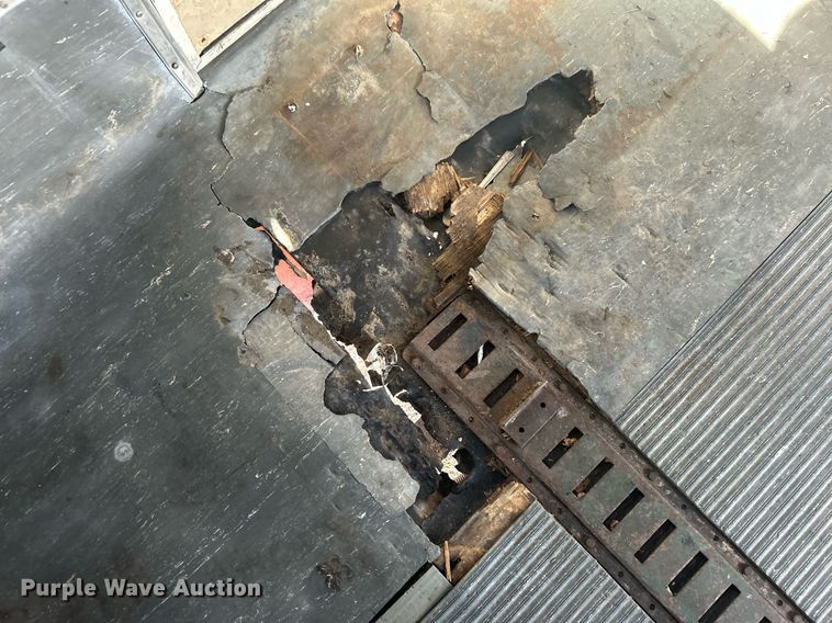 image for item NB9298 1998 Ford  E350 shuttle bus