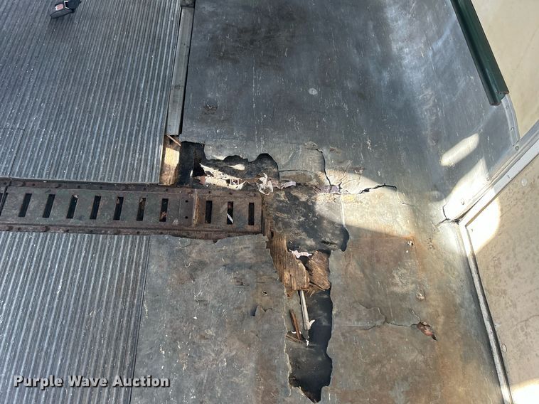 image for item NB9298 1998 Ford  E350 shuttle bus