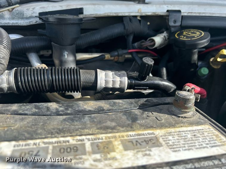 image for item NB9298 1998 Ford  E350 shuttle bus