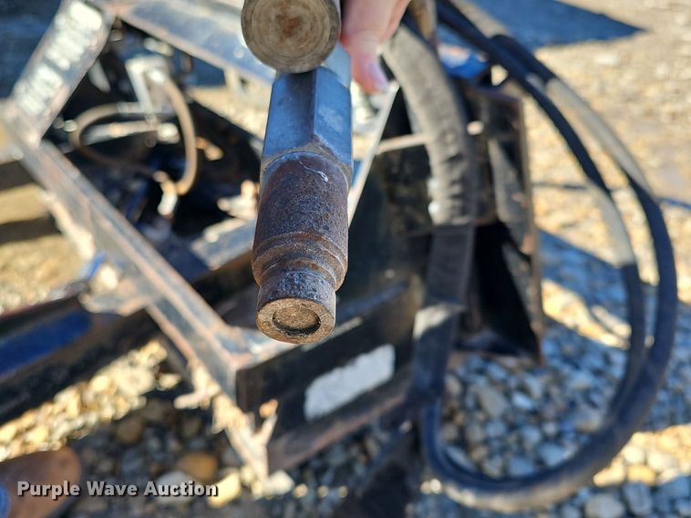 image for item NE9423 DPM 2 skid steer nursery jaws