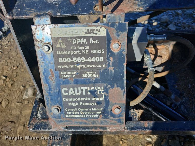 image for item NE9423 DPM 2 skid steer nursery jaws