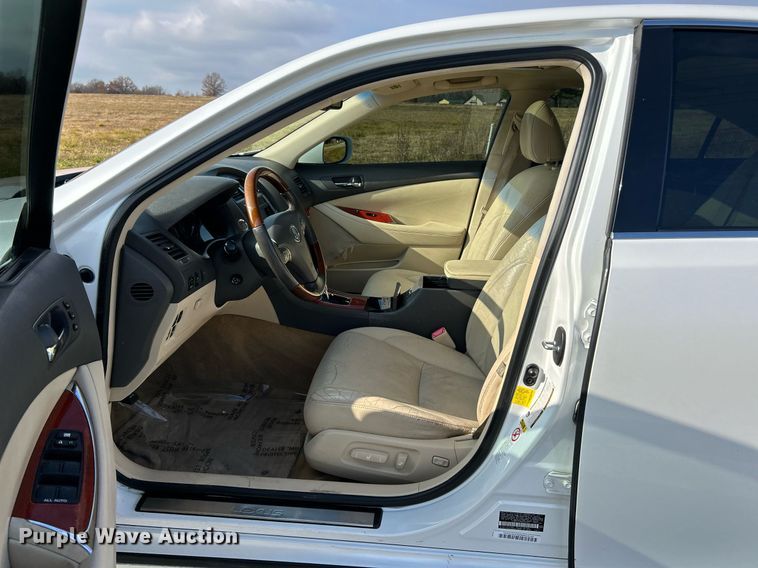 image for item NE9610 2011 Lexus  ES 350  