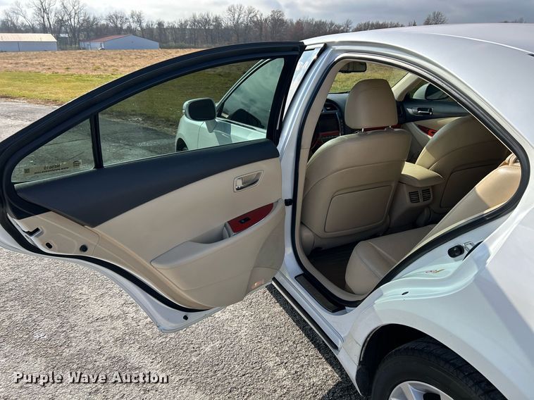 image for item NE9610 2011 Lexus  ES 350  