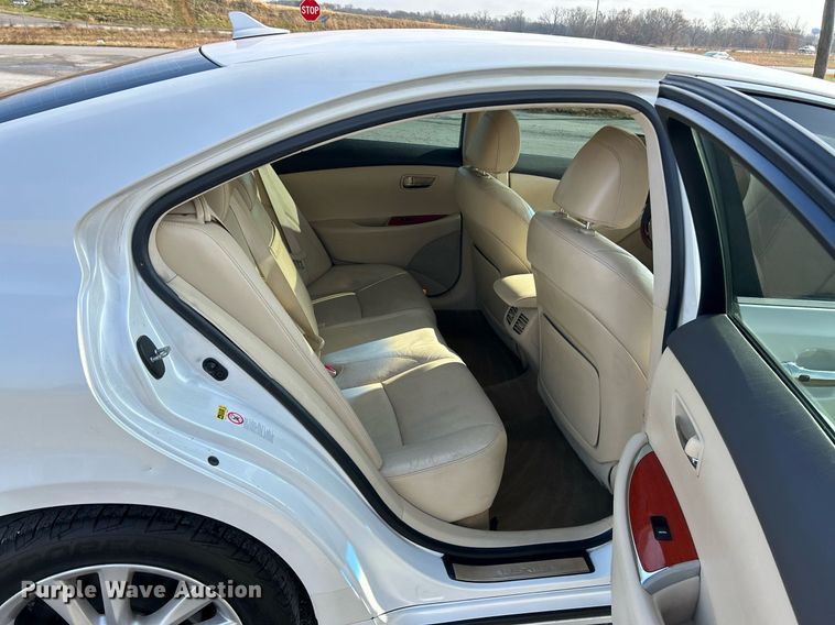 image for item NE9610 2011 Lexus  ES 350  