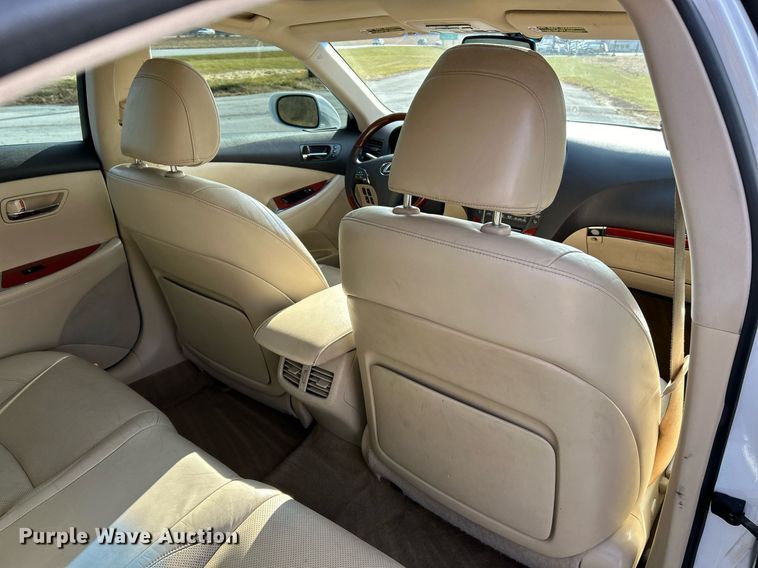 image for item NE9610 2011 Lexus  ES 350  