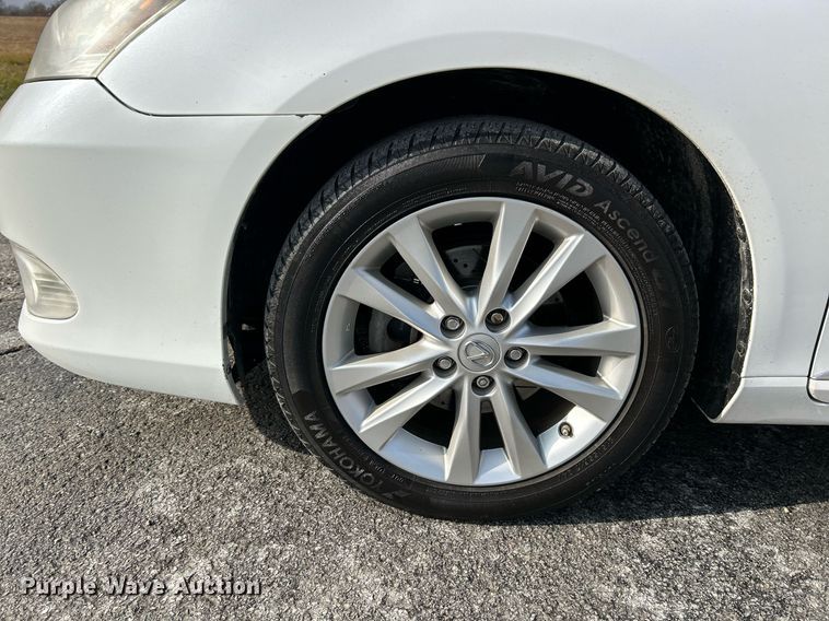 image for item NE9610 2011 Lexus  ES 350  