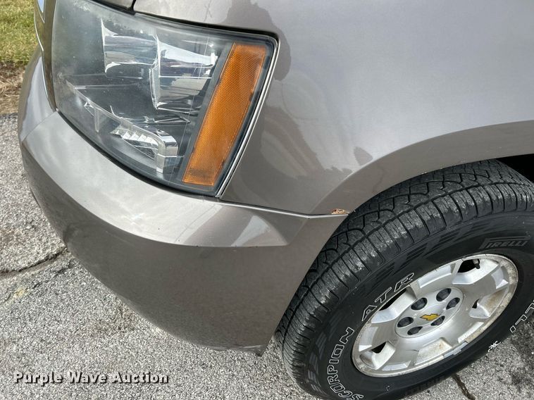 image for item NE9616 2012 Chevrolet Suburban  SUV