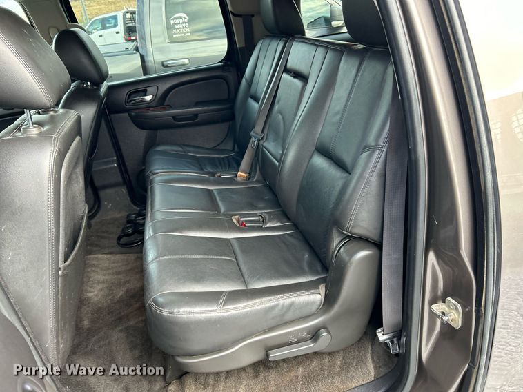 image for item NE9616 2012 Chevrolet Suburban  SUV