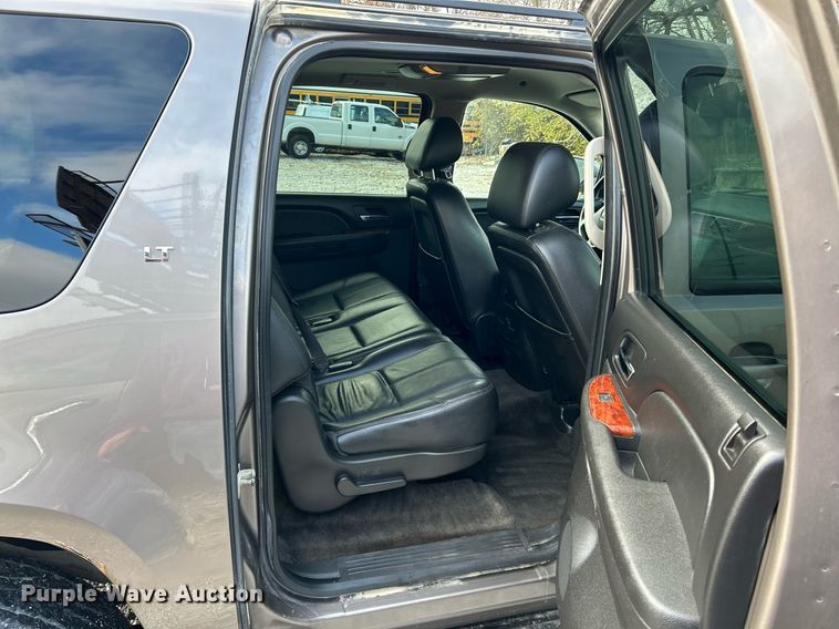 image for item NE9616 2012 Chevrolet Suburban  SUV