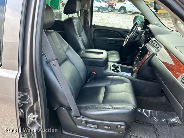 image for item NE9616 2012 Chevrolet Suburban  SUV