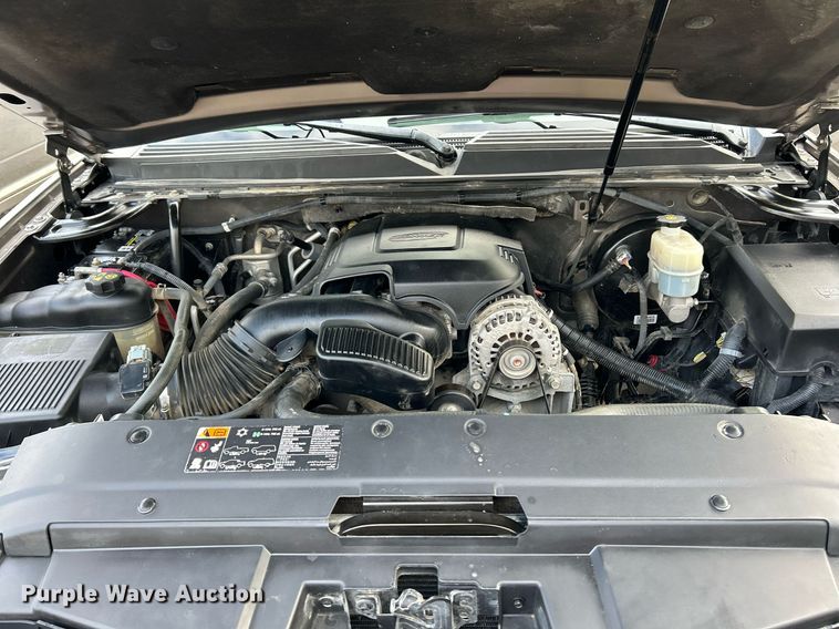 image for item NE9616 2012 Chevrolet Suburban  SUV