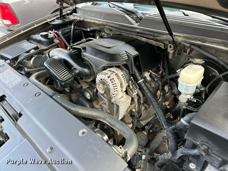 image for item NE9616 2012 Chevrolet Suburban  SUV