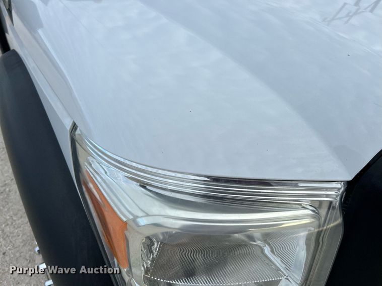 image for item NE9661 2014 Ford F550 Super Duty XL  dump flatbed truck